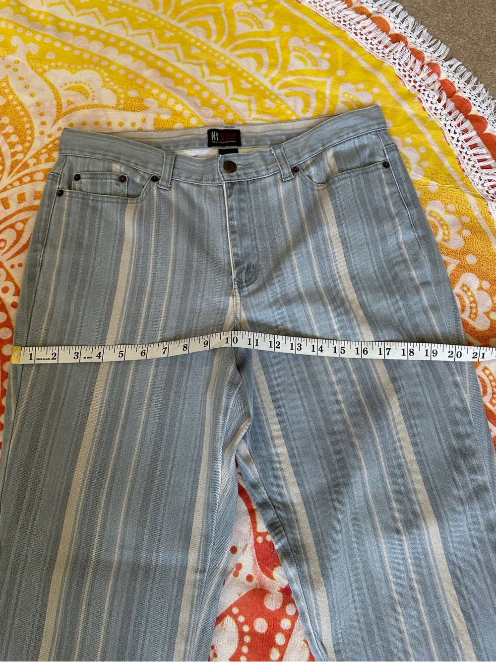 Vintage - New York & Company Light Blue / Ivory wide leg Jeans ๐ - Picture 9 of 15
